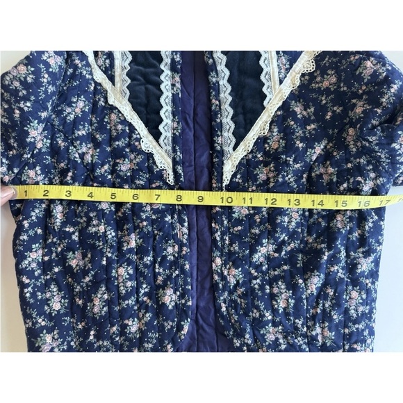 Vintage 70s Gunne Sax Prairie Boho Blue Flower Lace Quilted Jacket - Picture 9 of 12